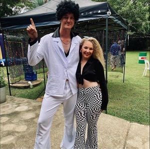 Meet your Posher, Isabelle